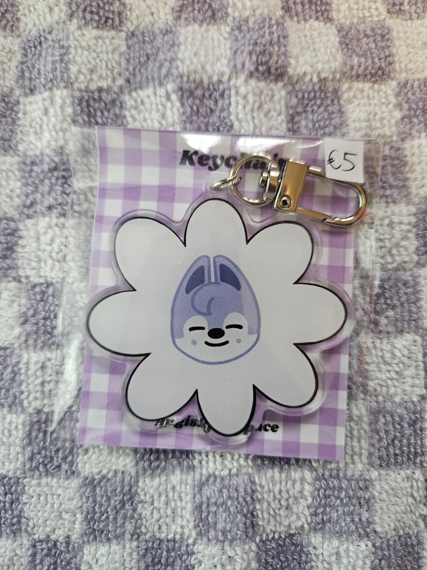 Bangchan flower keychain